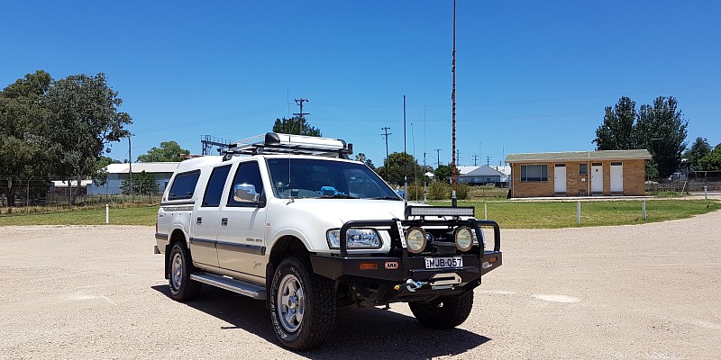 holden Rodeo Sports 3.2L Petrol Dual Cab 2002 Off-Road Photo